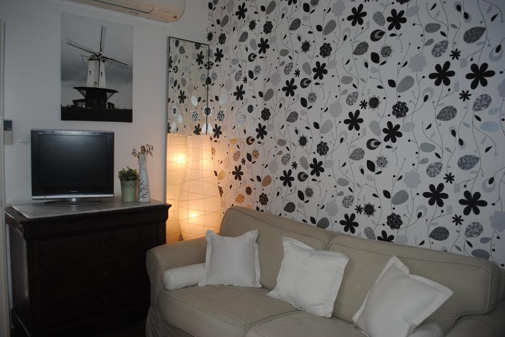 Apartment Optimist Макарска Стая снимка
