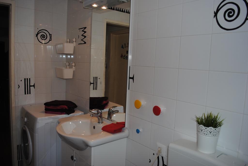 Apartment Optimist Макарска Стая снимка