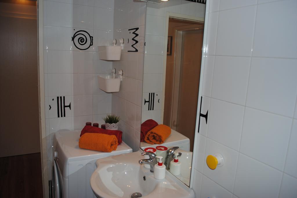 Apartment Optimist Макарска Стая снимка
