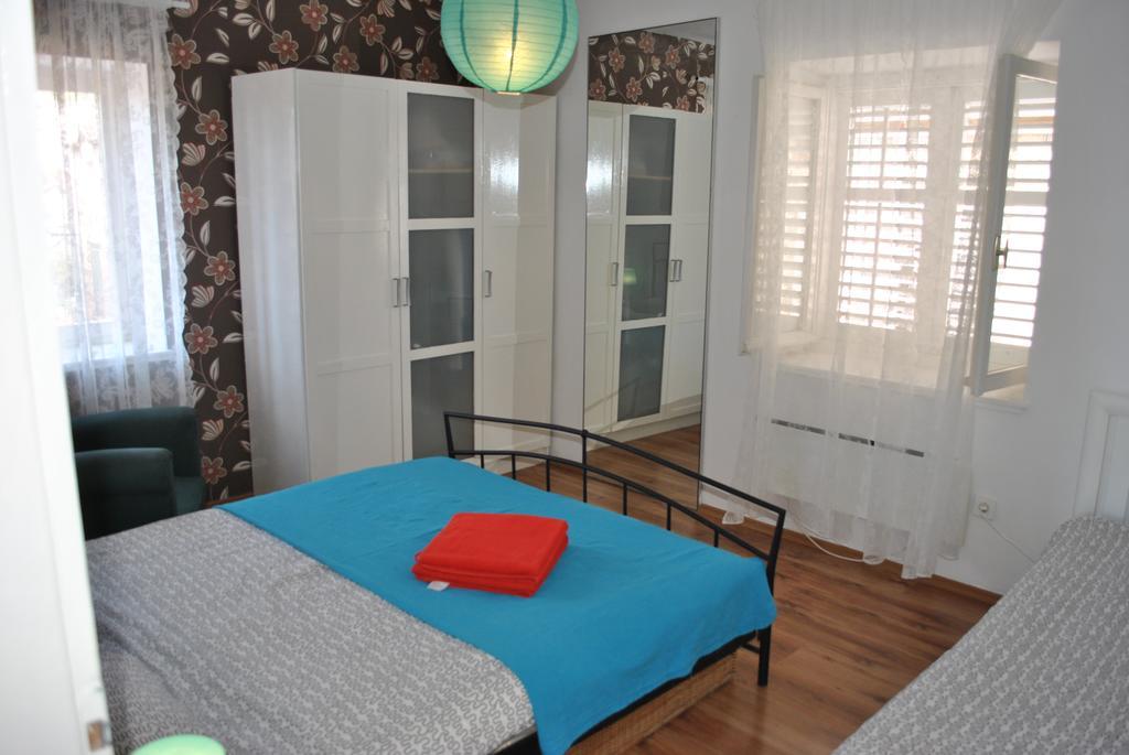 Apartment Optimist Макарска Екстериор снимка