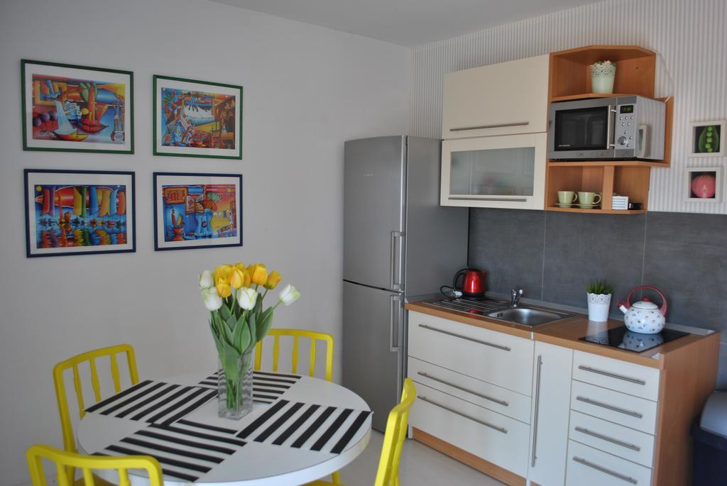 Apartment Optimist Макарска Екстериор снимка